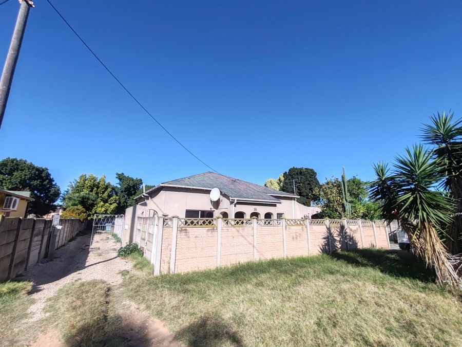 3 Bedroom Property for Sale in Retief Eastern Cape